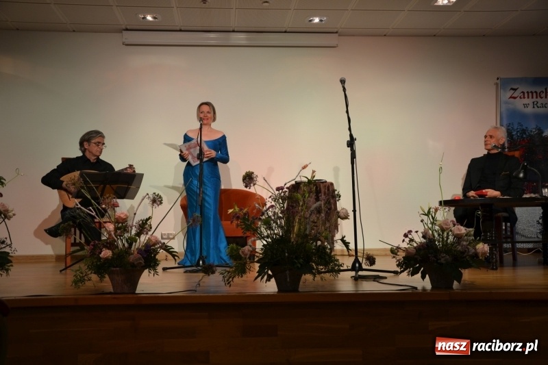 Zdjęcie w galerii na portalu naszraciborz.pl: O miłości... czyli Williama Szekspira muzyczny bankiet na Zamku Piastowskim  wiadomości z regionu