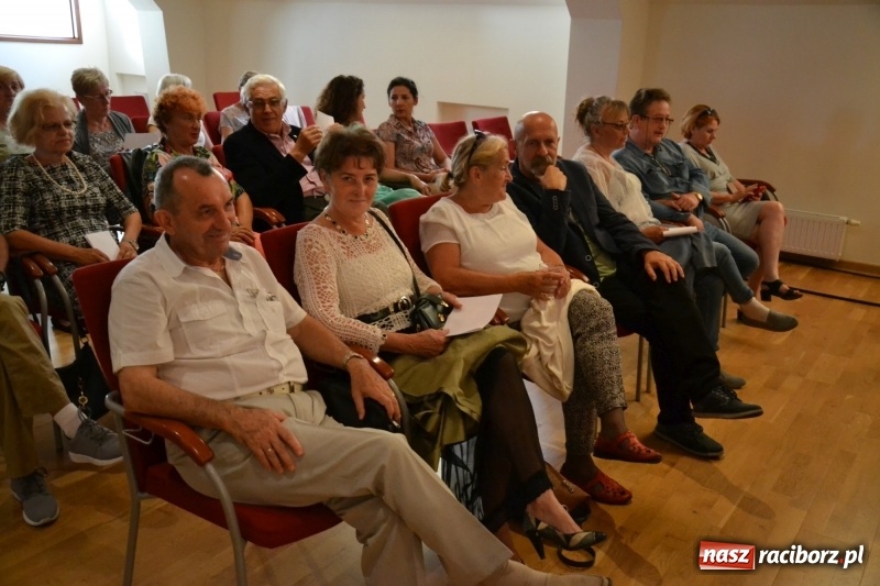 Zdjęcie w galerii na portalu naszraciborz.pl: O miłości... czyli Williama Szekspira muzyczny bankiet na Zamku Piastowskim  wiadomości z regionu