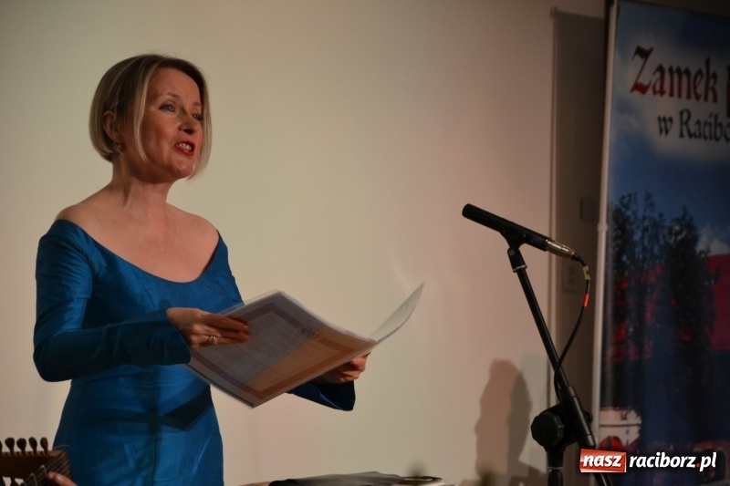 Zdjęcie w galerii na portalu naszraciborz.pl: O miłości... czyli Williama Szekspira muzyczny bankiet na Zamku Piastowskim  wiadomości z regionu