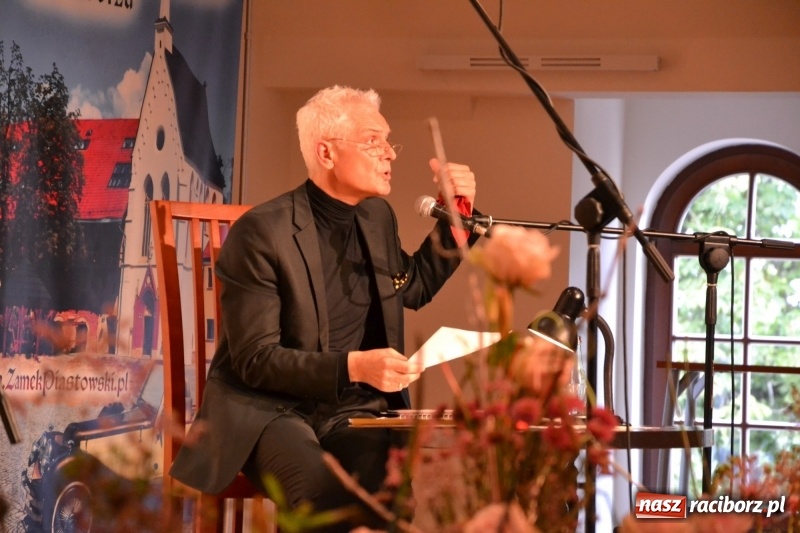 Zdjęcie w galerii na portalu naszraciborz.pl: O miłości... czyli Williama Szekspira muzyczny bankiet na Zamku Piastowskim  wiadomości z regionu