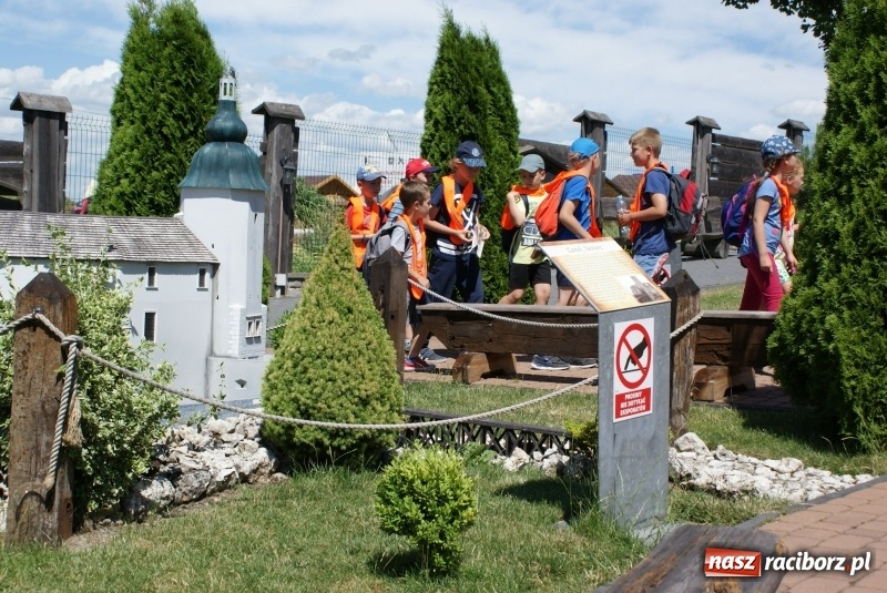 Zdjęcie w galerii na portalu naszraciborz.pl: Pierwszy tydzień wakacji w klubach SM Nowoczesna wiadomości z regionu