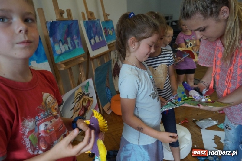 Zdjęcie w galerii na portalu naszraciborz.pl: Z Nędzy do Australii. Ruszyły wakacje w GCK  wiadomości z regionu