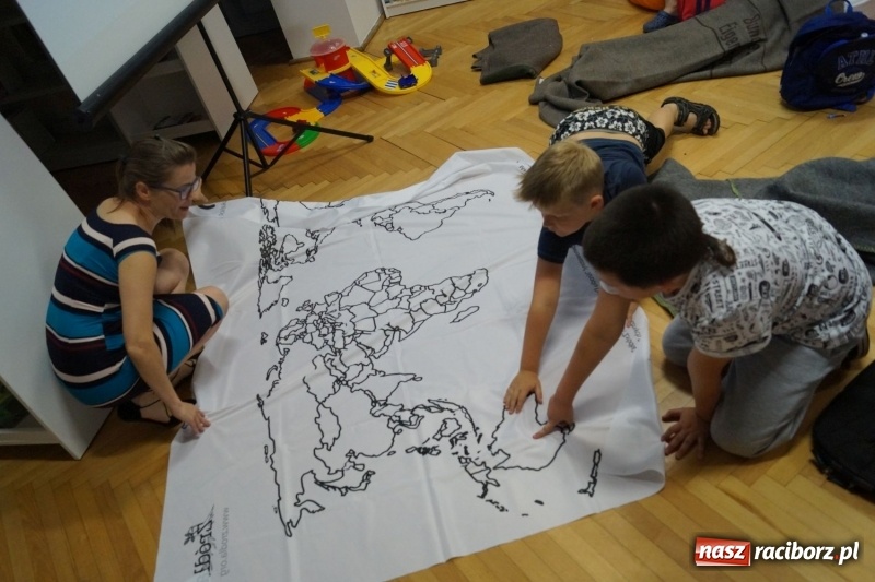 Zdjęcie w galerii na portalu naszraciborz.pl: Z Nędzy do Australii. Ruszyły wakacje w GCK  wiadomości z regionu