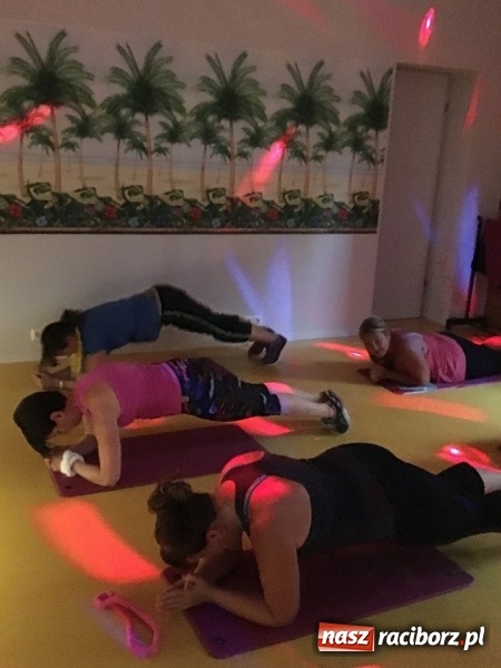 Zdjęcie w galerii na portalu naszraciborz.pl: Club Endorfina przywitał lato wiadomości z regionu