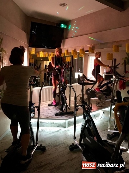 Zdjęcie w galerii na portalu naszraciborz.pl: Club Endorfina przywitał lato wiadomości z regionu