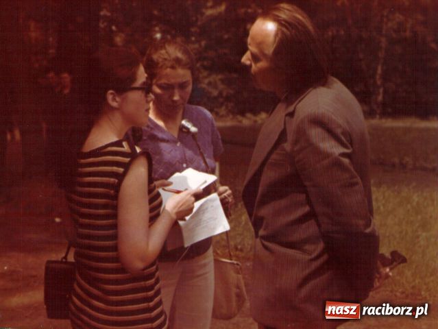 Zdjęcie w galerii na portalu naszraciborz.pl: Matka Polka z trojgiem dzieci? wiadomości z regionu