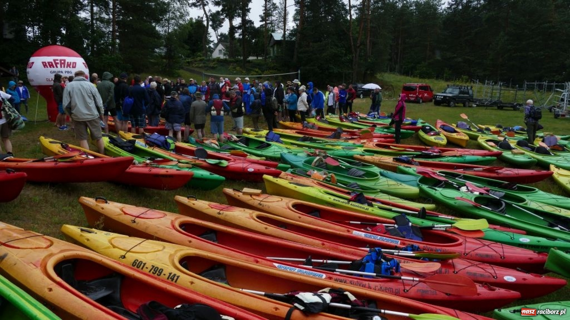 Zdjęcie w galerii na portalu naszraciborz.pl: Spływ kajakowy po Liswarcie, czyli integracyjna niedziela pracowników Rafako S.A.  wiadomości z regionu