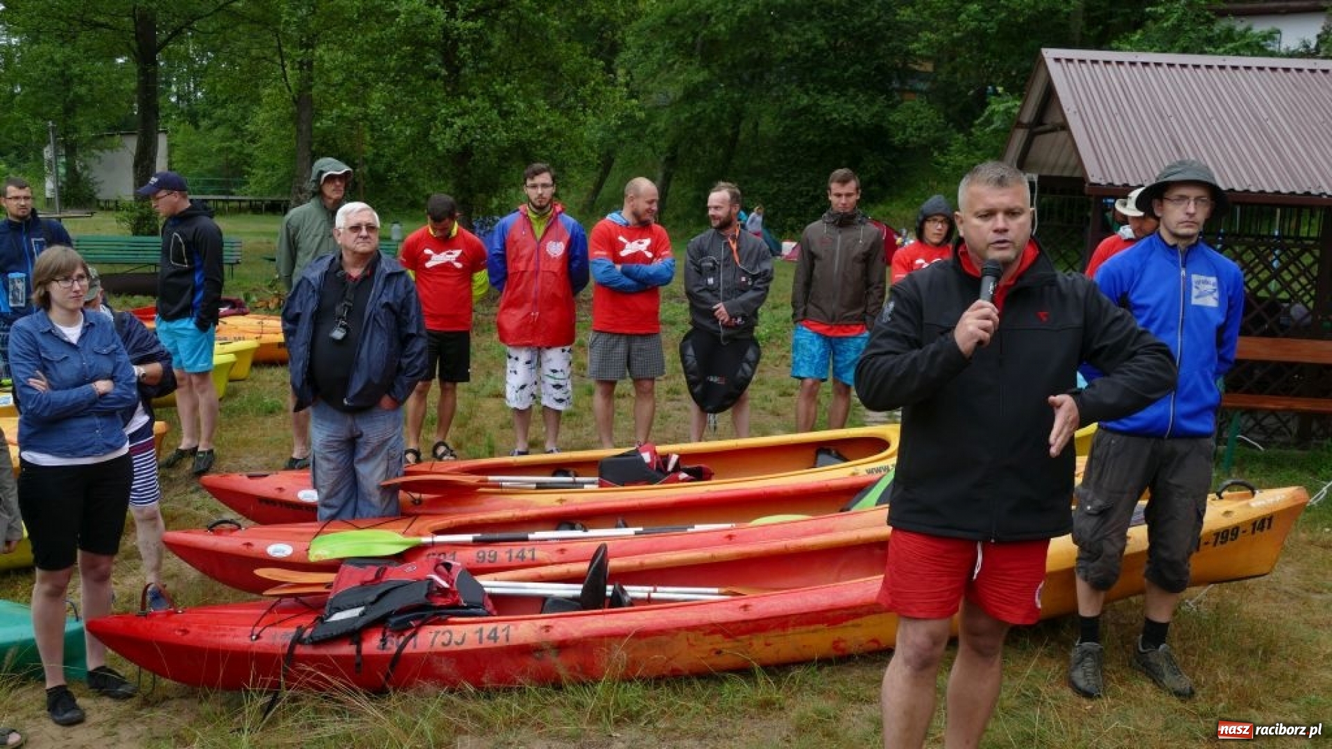 Zdjęcie w galerii na portalu naszraciborz.pl: Spływ kajakowy po Liswarcie, czyli integracyjna niedziela pracowników Rafako S.A.  wiadomości z regionu
