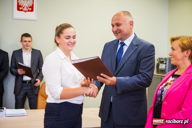 Zdjęcie w galerii na portalu naszraciborz.pl: Absolwenci kierunku wychowanie fizyczne raciborskiej PWSZ odebrali dyplomy  wiadomości z regionu
