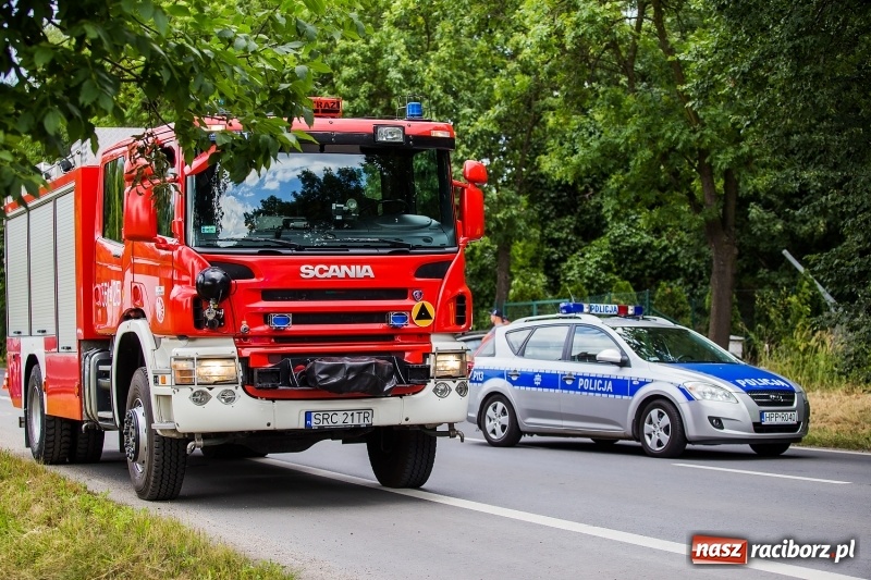 Zdjęcie w galerii na portalu naszraciborz.pl: Zderzenie BMW i opla vectry na Brzeskiej wiadomości z regionu
