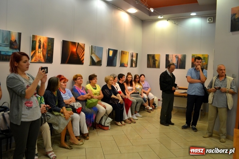 Zdjęcie w galerii na portalu naszraciborz.pl: Intymny świat wspomnień - wystawa malarstwa Marka Furmanowicza  wiadomości z regionu