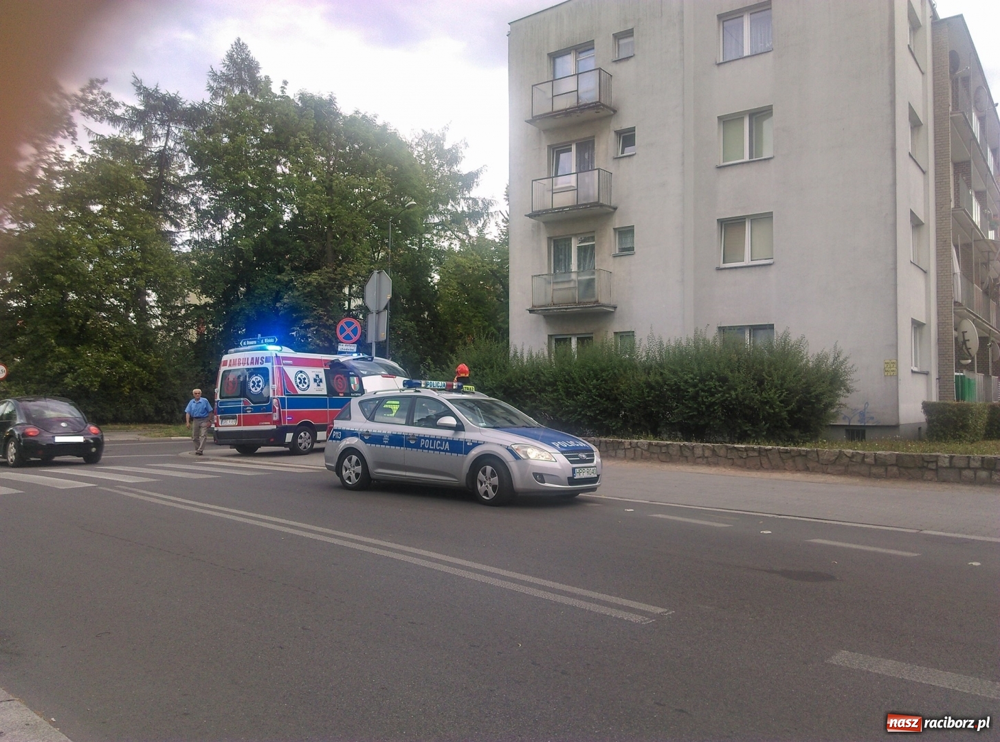 Zdjęcie w galerii na portalu naszraciborz.pl: Wczoraj na Wojska Polskiego doszło do potrącenia na przejściu dla pieszych wiadomości z regionu