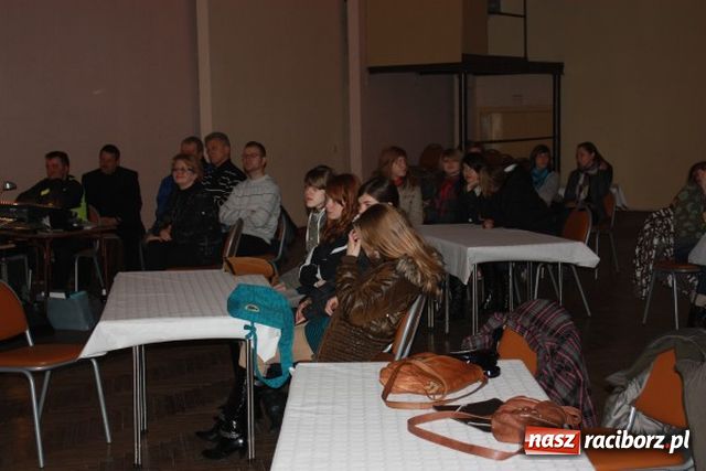 Zdjęcie w galerii na portalu naszraciborz.pl: Koncert rockowy i karaoke wiadomości z regionu