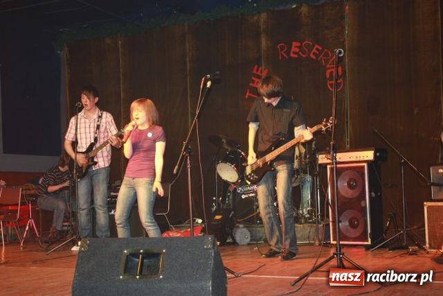 Zdjęcie w galerii na portalu naszraciborz.pl: Koncert rockowy i karaoke wiadomości z regionu