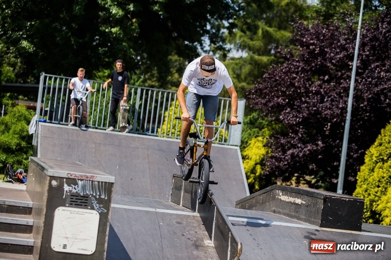 Zdjęcie w galerii na portalu naszraciborz.pl: Extreme City - warsztaty na skateparku wiadomości z regionu