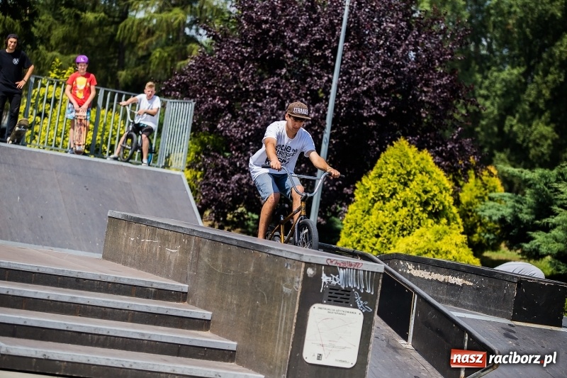Zdjęcie w galerii na portalu naszraciborz.pl: Extreme City - warsztaty na skateparku wiadomości z regionu