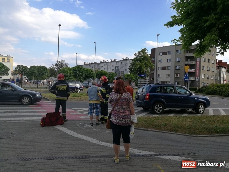 Zdjęcie w galerii na portalu naszraciborz.pl: Potrącenie rowerzysty na ul. Opawskiej  wiadomości z regionu