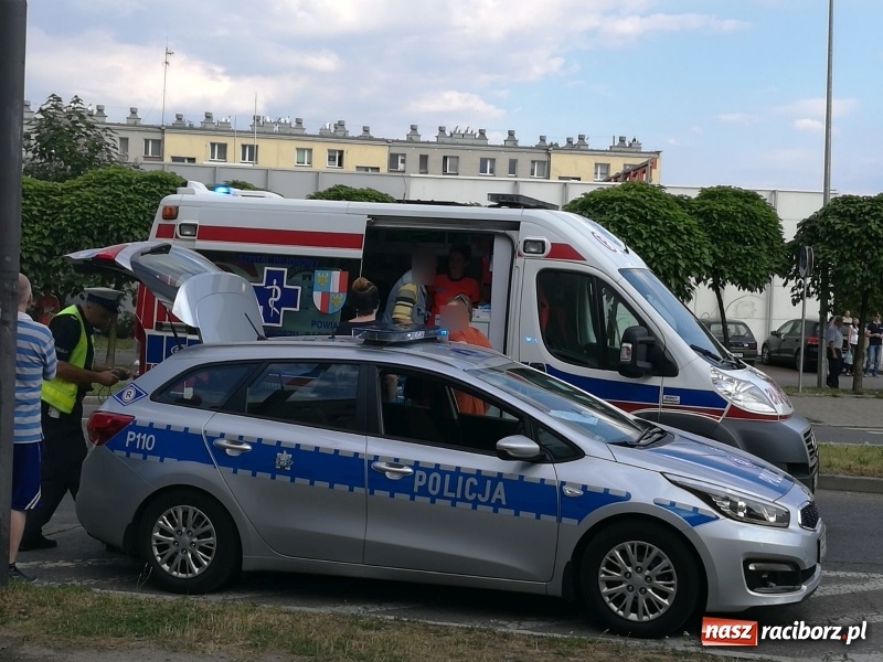 Zdjęcie w galerii na portalu naszraciborz.pl: Potrącenie rowerzysty na ul. Opawskiej  wiadomości z regionu