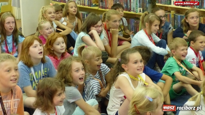 Zdjęcie w galerii na portalu naszraciborz.pl: Lato z biblioteką: uczestnicy świętowali Dzień Kota  wiadomości z regionu