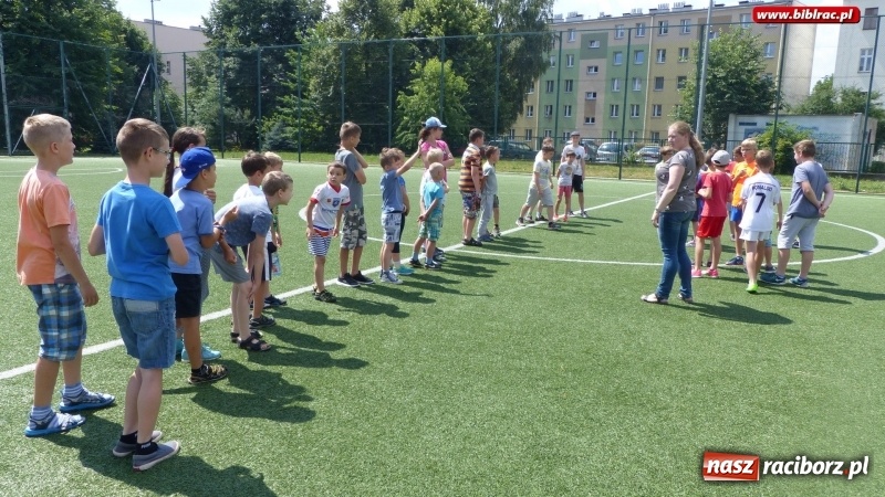 Zdjęcie w galerii na portalu naszraciborz.pl: Lato z biblioteką: uczestnicy świętowali Dzień Kota  wiadomości z regionu