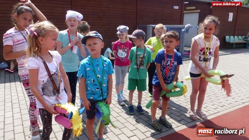 Zdjęcie w galerii na portalu naszraciborz.pl: Lato z biblioteką: uczestnicy świętowali Dzień Kota  wiadomości z regionu