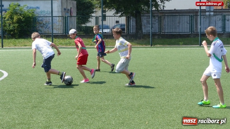 Zdjęcie w galerii na portalu naszraciborz.pl: Lato z biblioteką: uczestnicy świętowali Dzień Kota  wiadomości z regionu