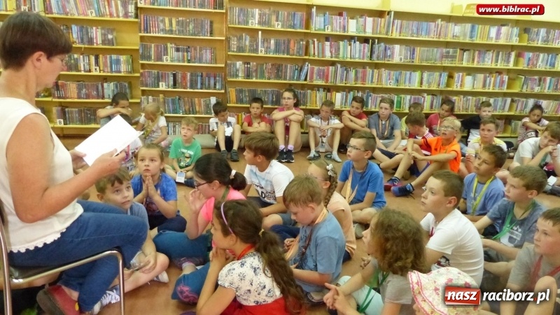 Zdjęcie w galerii na portalu naszraciborz.pl: Lato z biblioteką: uczestnicy świętowali Dzień Kota  wiadomości z regionu