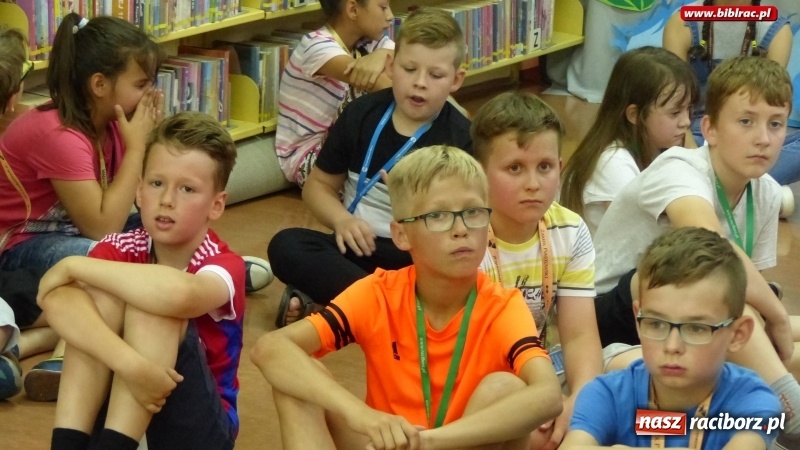 Zdjęcie w galerii na portalu naszraciborz.pl: Lato z biblioteką: uczestnicy świętowali Dzień Kota  wiadomości z regionu