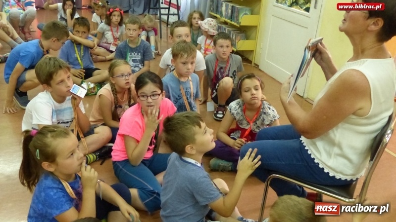 Zdjęcie w galerii na portalu naszraciborz.pl: Lato z biblioteką: uczestnicy świętowali Dzień Kota  wiadomości z regionu