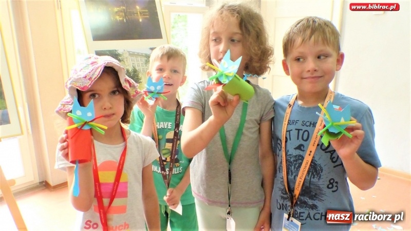 Zdjęcie w galerii na portalu naszraciborz.pl: Lato z biblioteką: uczestnicy świętowali Dzień Kota  wiadomości z regionu