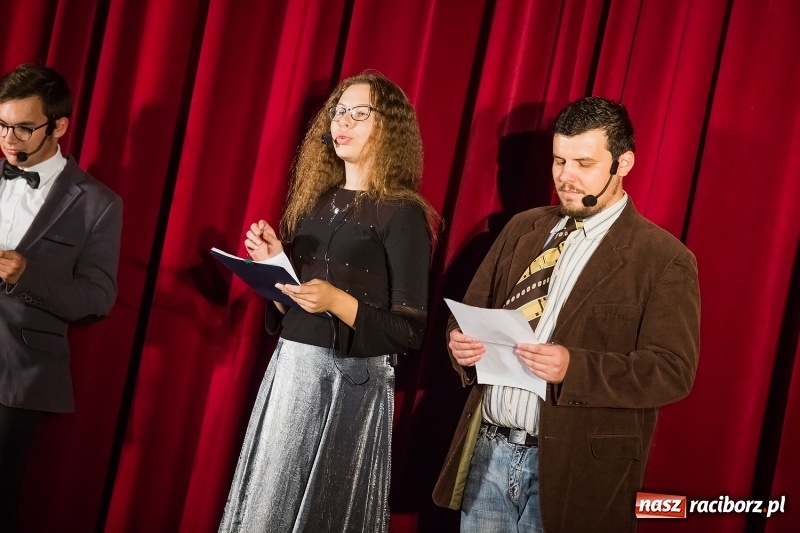 Zdjęcie w galerii na portalu naszraciborz.pl: Spektakl Irrealis przerwany przez nawałnicę wiadomości z regionu