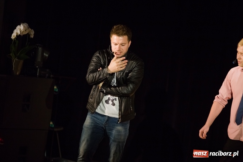 Zdjęcie w galerii na portalu naszraciborz.pl: Spektakl Irrealis przerwany przez nawałnicę wiadomości z regionu