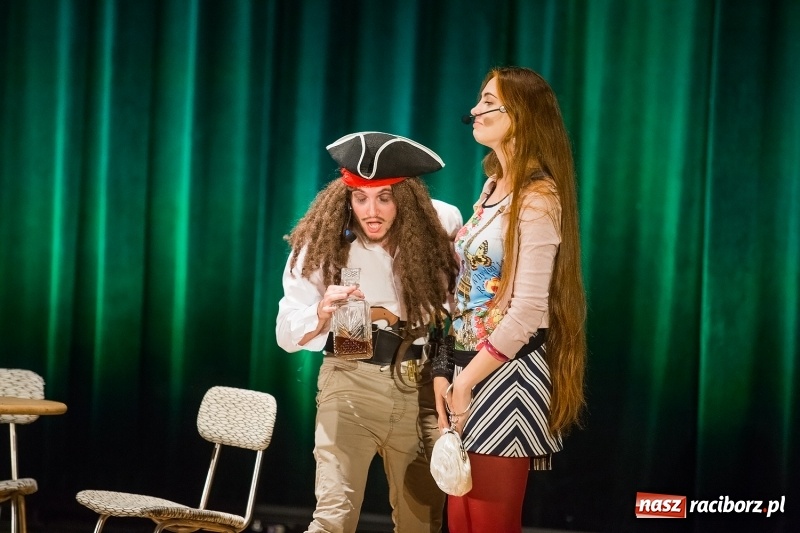 Zdjęcie w galerii na portalu naszraciborz.pl: Spektakl Irrealis przerwany przez nawałnicę wiadomości z regionu