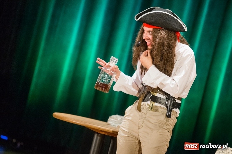 Zdjęcie w galerii na portalu naszraciborz.pl: Spektakl Irrealis przerwany przez nawałnicę wiadomości z regionu