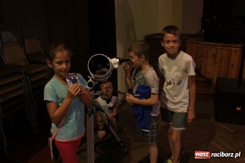 Zdjęcie w galerii na portalu naszraciborz.pl: Kosmiczne rozpoczęcie wakacji w krzanowickim domu kultury  wiadomości z regionu