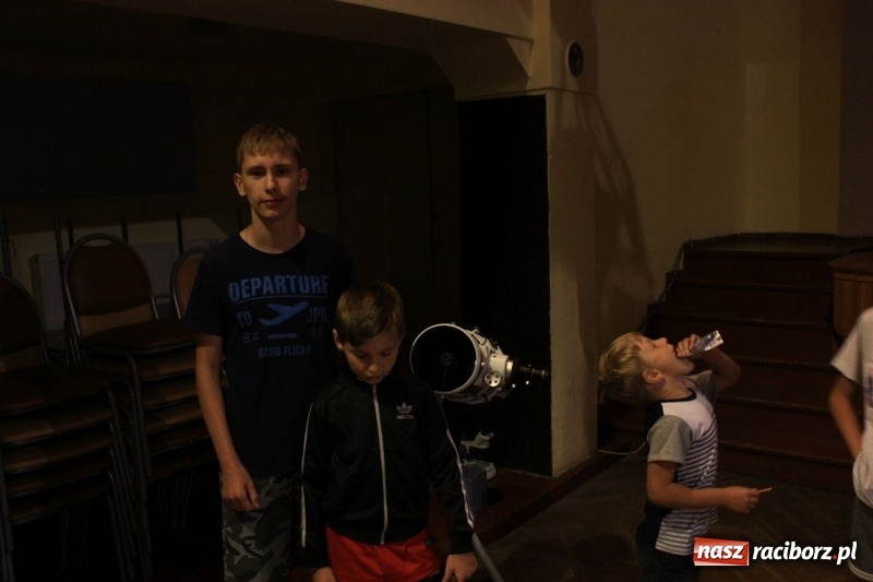 Zdjęcie w galerii na portalu naszraciborz.pl: Kosmiczne rozpoczęcie wakacji w krzanowickim domu kultury  wiadomości z regionu