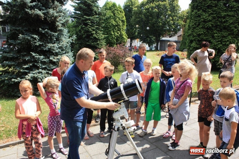 Zdjęcie w galerii na portalu naszraciborz.pl: Kosmiczne rozpoczęcie wakacji w krzanowickim domu kultury  wiadomości z regionu