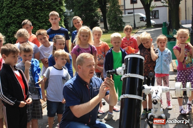 Zdjęcie w galerii na portalu naszraciborz.pl: Kosmiczne rozpoczęcie wakacji w krzanowickim domu kultury  wiadomości z regionu