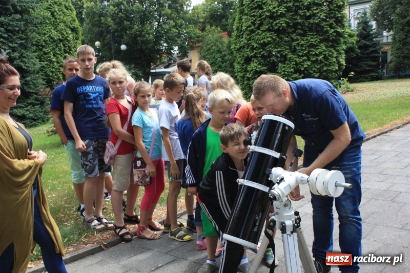 Zdjęcie w galerii na portalu naszraciborz.pl: Kosmiczne rozpoczęcie wakacji w krzanowickim domu kultury  wiadomości z regionu