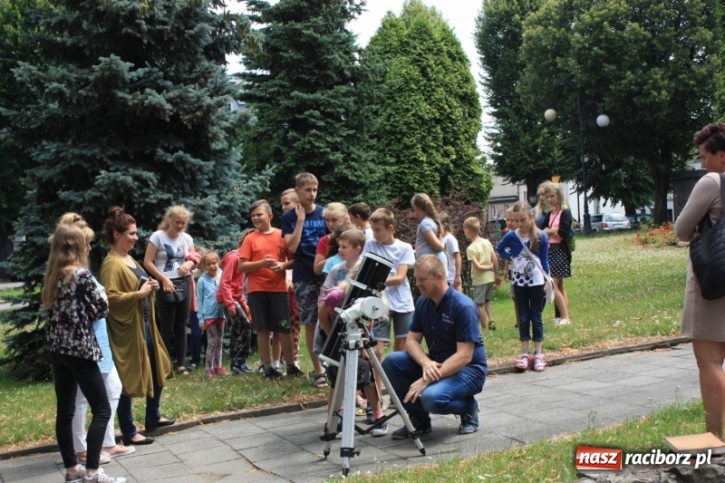 Zdjęcie w galerii na portalu naszraciborz.pl: Kosmiczne rozpoczęcie wakacji w krzanowickim domu kultury  wiadomości z regionu