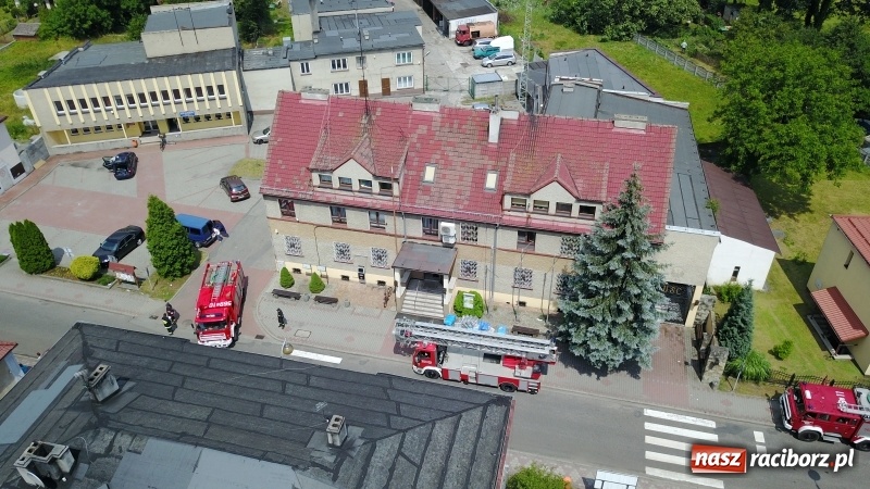 Zdjęcie w galerii na portalu naszraciborz.pl: Kuźnia Raciborska - obraz miasta po nawałnicy. Fotografie z drona wiadomości z regionu