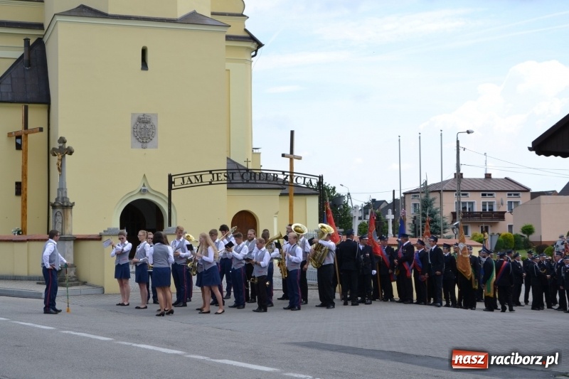 Zdjęcie w galerii na portalu naszraciborz.pl: Bogu na chwałę, ludziom na ratunek – jubileusz 110-lecia OSP w Krzyżanowicach wiadomości z regionu