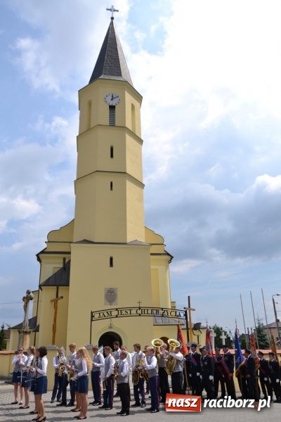 Zdjęcie w galerii na portalu naszraciborz.pl: Bogu na chwałę, ludziom na ratunek – jubileusz 110-lecia OSP w Krzyżanowicach wiadomości z regionu