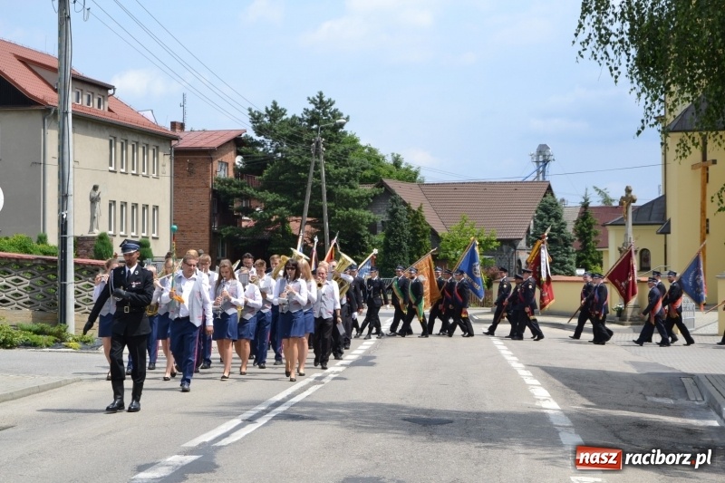 Zdjęcie w galerii na portalu naszraciborz.pl: Bogu na chwałę, ludziom na ratunek – jubileusz 110-lecia OSP w Krzyżanowicach wiadomości z regionu