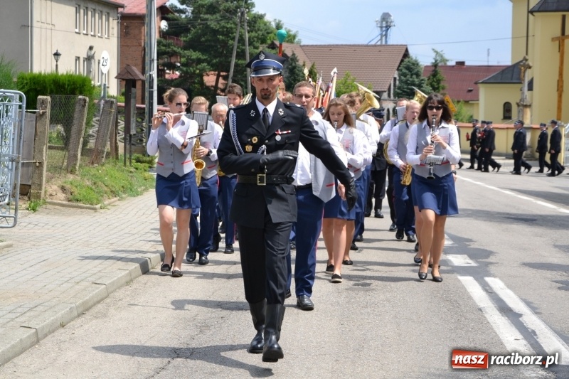 Zdjęcie w galerii na portalu naszraciborz.pl: Bogu na chwałę, ludziom na ratunek – jubileusz 110-lecia OSP w Krzyżanowicach wiadomości z regionu