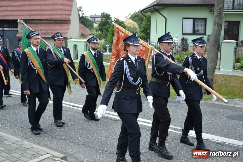 Zdjęcie w galerii na portalu naszraciborz.pl: Bogu na chwałę, ludziom na ratunek – jubileusz 110-lecia OSP w Krzyżanowicach wiadomości z regionu