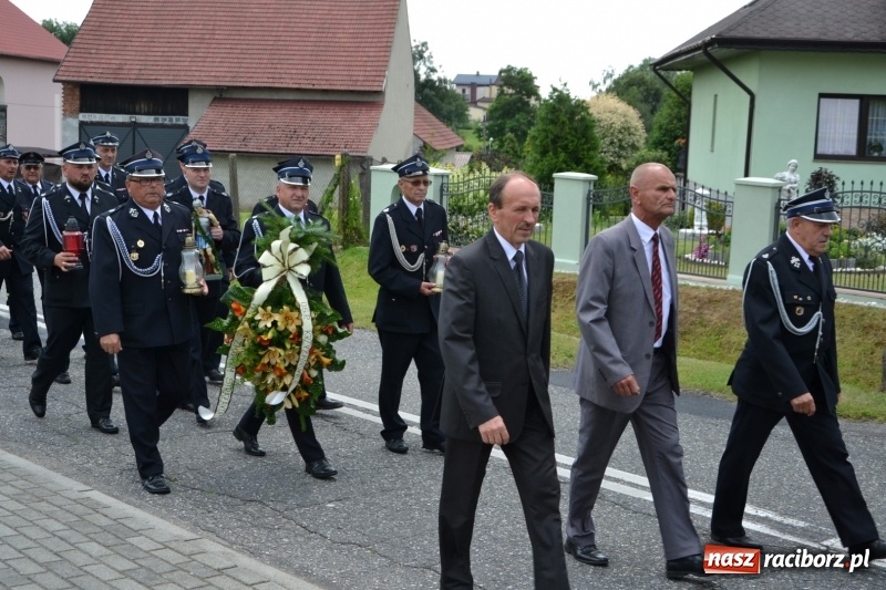 Zdjęcie w galerii na portalu naszraciborz.pl: Bogu na chwałę, ludziom na ratunek – jubileusz 110-lecia OSP w Krzyżanowicach wiadomości z regionu