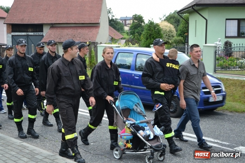 Zdjęcie w galerii na portalu naszraciborz.pl: Bogu na chwałę, ludziom na ratunek – jubileusz 110-lecia OSP w Krzyżanowicach wiadomości z regionu