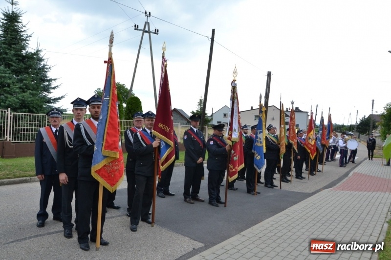 Zdjęcie w galerii na portalu naszraciborz.pl: Bogu na chwałę, ludziom na ratunek – jubileusz 110-lecia OSP w Krzyżanowicach wiadomości z regionu