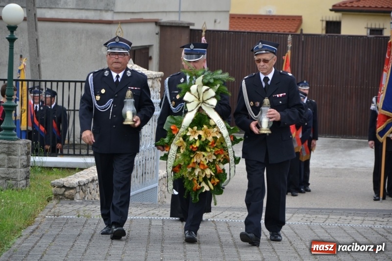 Zdjęcie w galerii na portalu naszraciborz.pl: Bogu na chwałę, ludziom na ratunek – jubileusz 110-lecia OSP w Krzyżanowicach wiadomości z regionu